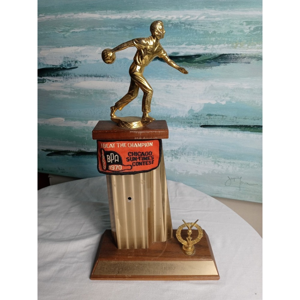 C.I.D Ford City Bowling Trophy 1968-69 W/BPA Chicago Sun Times Patch 1969-70